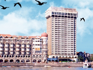 Mumbai taxi service | cab booking Mumbai | Bharat Taxi