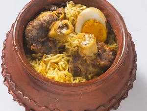 Oudh 1590